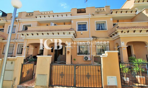 Adosado - Reventa -
            Orihuela Costa - ICBC-84271