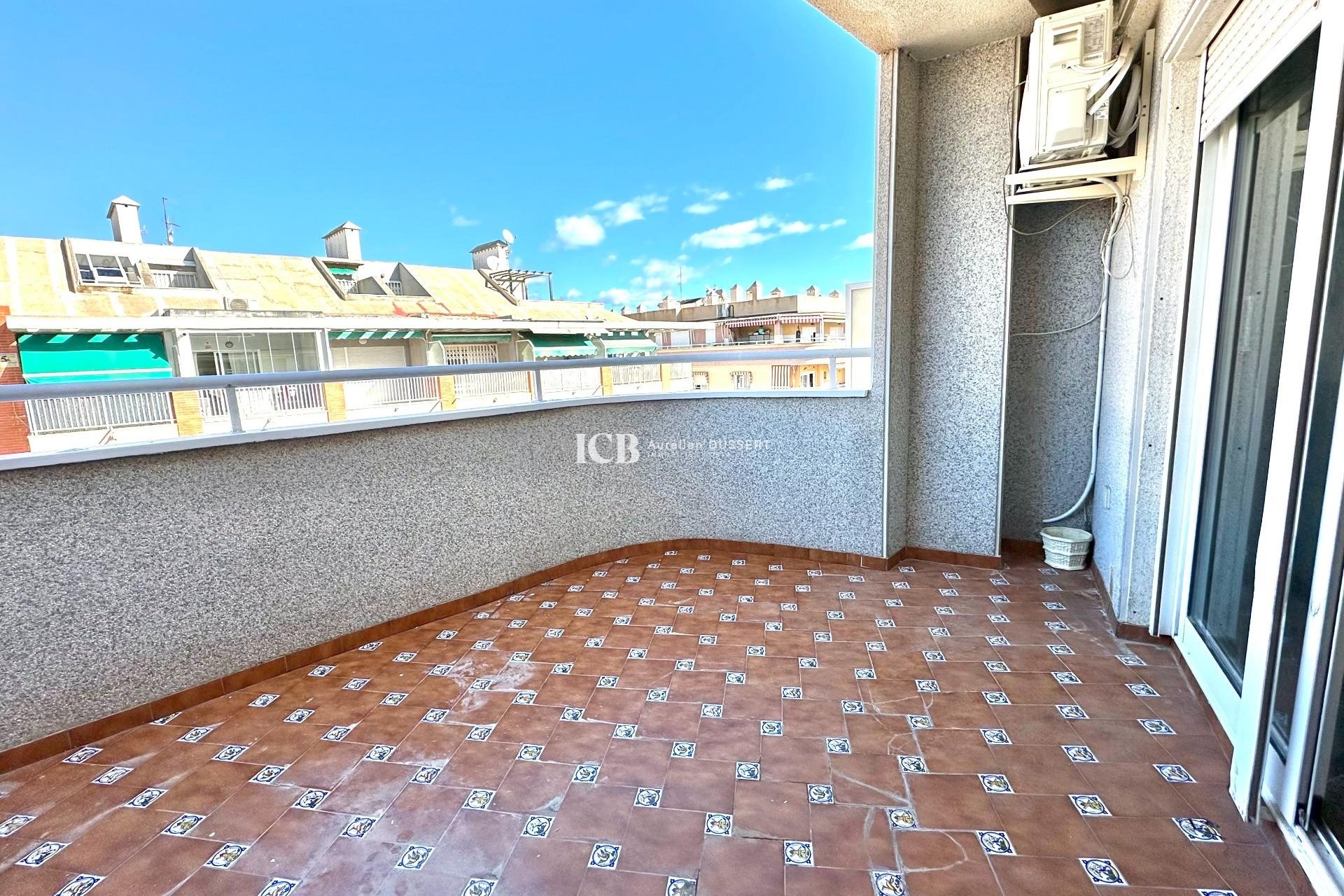 Alquiler a largo plazo - Apartamento / piso -
Torrevieja - Habaneras