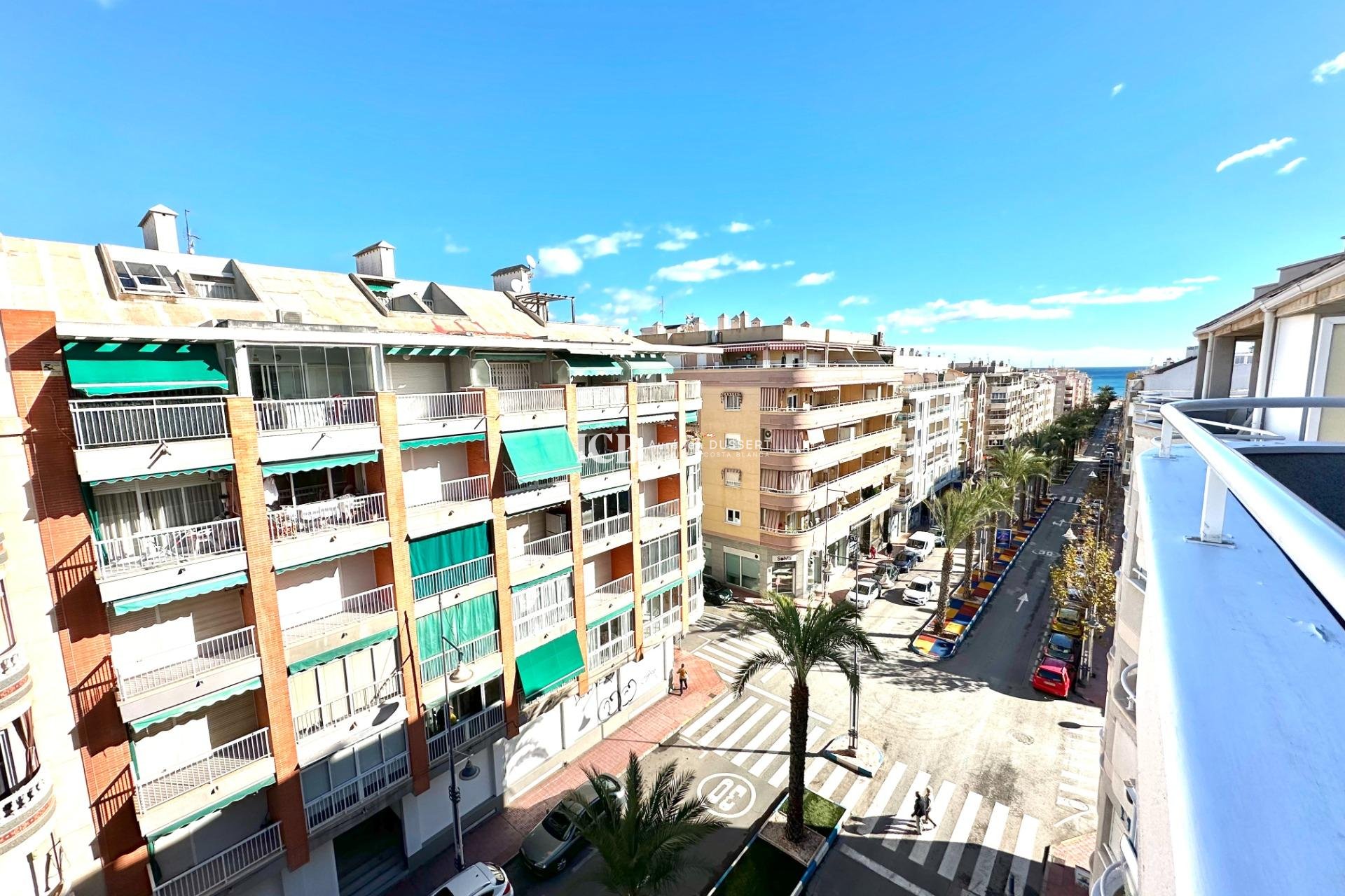 Alquiler a largo plazo - Apartamento / piso -
Torrevieja - Habaneras