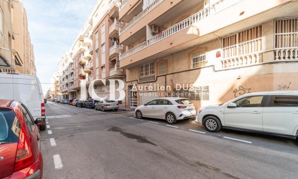 Apartamento / piso - Reventa - Torrevieja -
                Centro