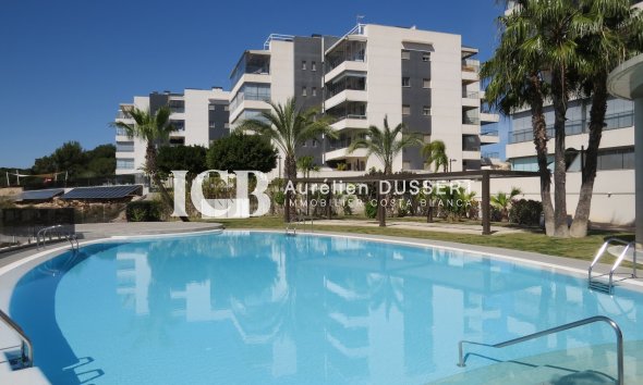 Apartment / flat - Resale - Orihuela Costa - Villamartín