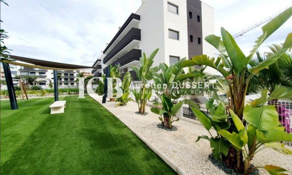 Apartment / flat - Resale - Orihuela Costa - Villamartín