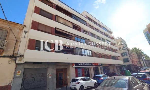 Apartment / flat - Resale - Torrevieja - Playa del cura
