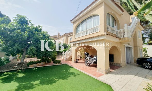 Casa independiente - Reventa -
            Los Balcones - ICB225