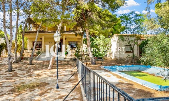 Casa independiente - Reventa - Los Balcones -
                Torrevieja