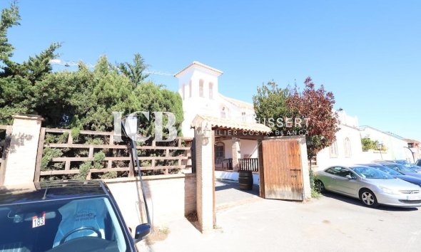 Casa independiente - Reventa -
            Orihuela Costa - ICBC-64705