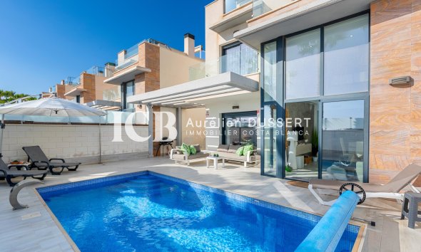 Detached house - Resale -
            Orihuela Costa - ICBC-66387