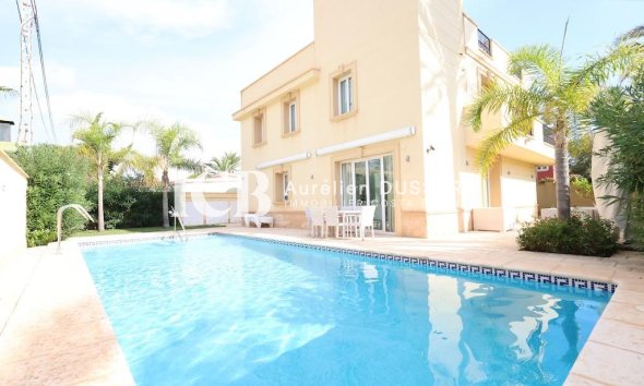 Detached house - Resale -
            Orihuela Costa - ICBC-75744