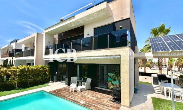 Detached house - Resale - Orihuela Costa - Lomas de Cabo Roig