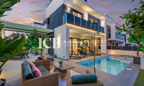 Detached house - Resale - Orihuela Costa -
                Lomas de Campoamor