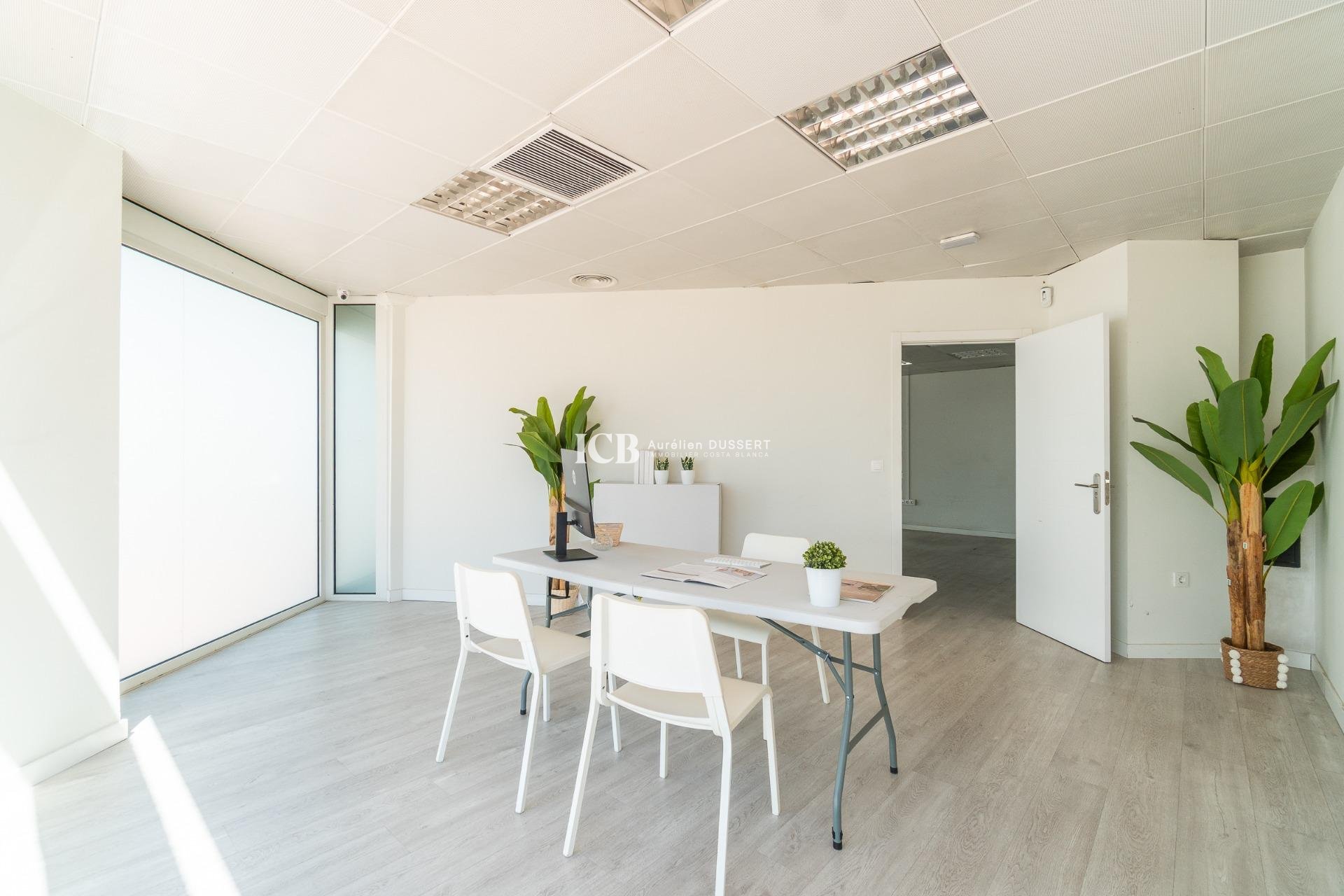 Long Term Rental - Commercial -
Orihuela Costa - Playa Flamenca