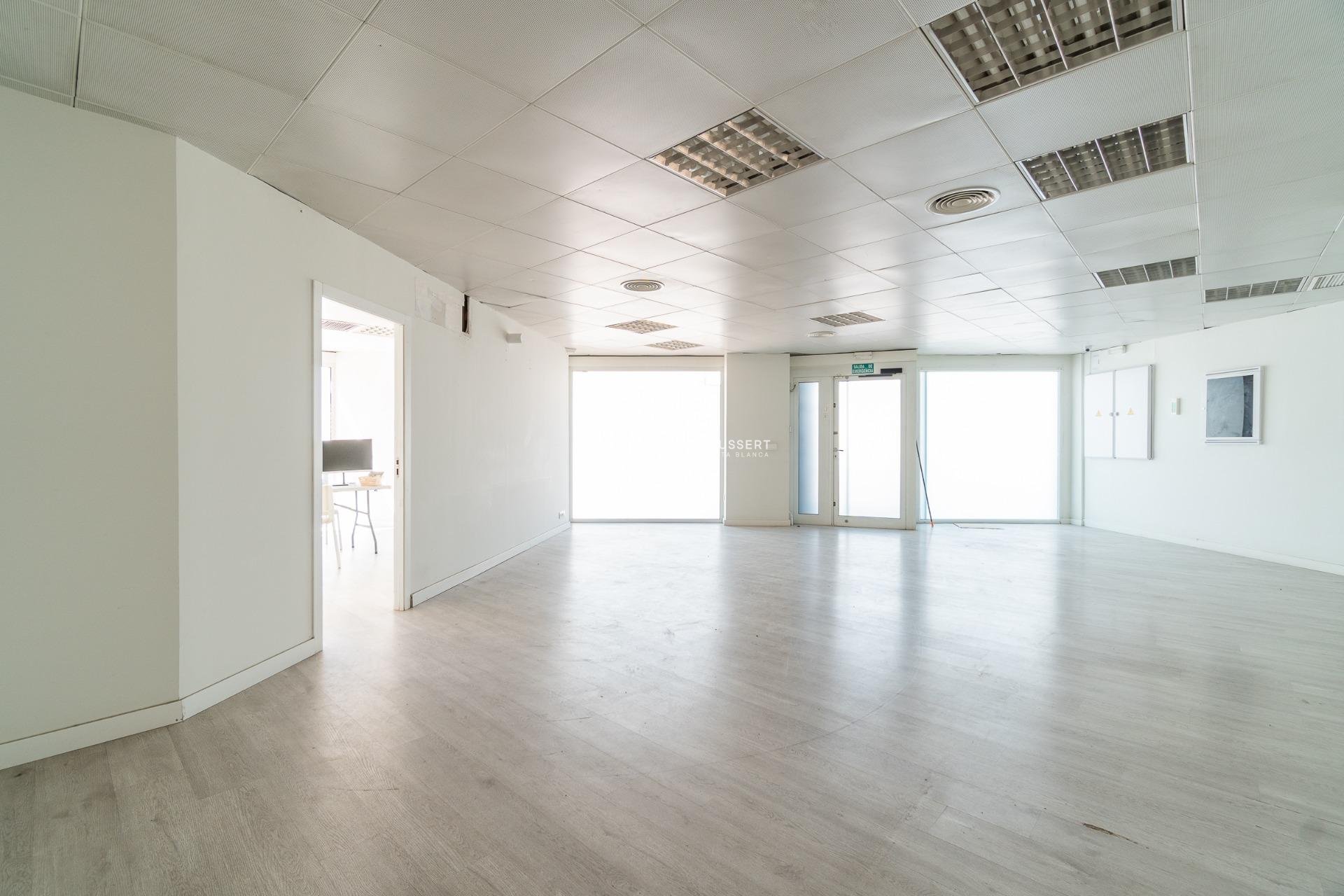 Long Term Rental - Commercial -
Orihuela Costa - Playa Flamenca