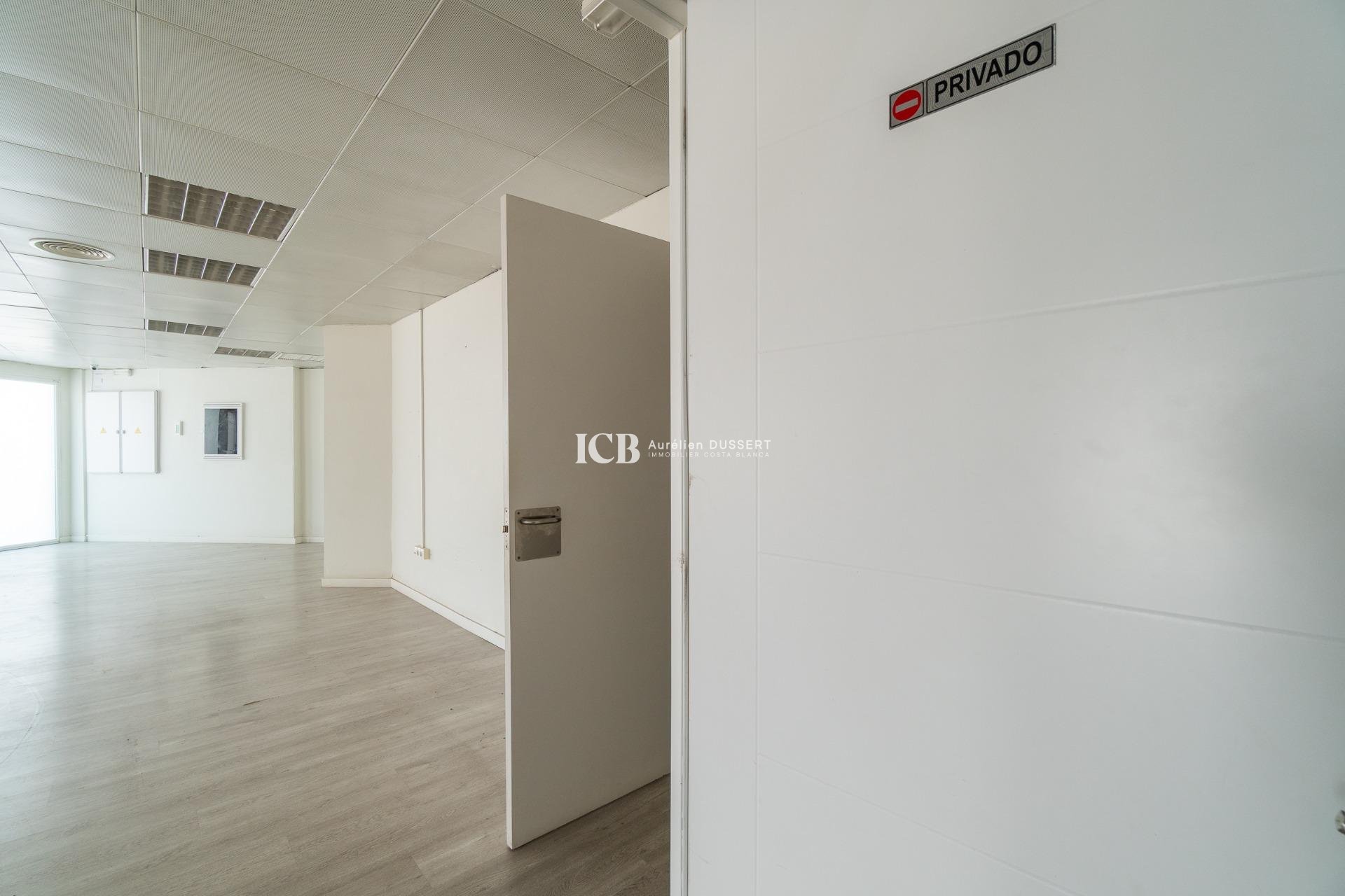 Long Term Rental - Commercial -
Orihuela Costa - Playa Flamenca