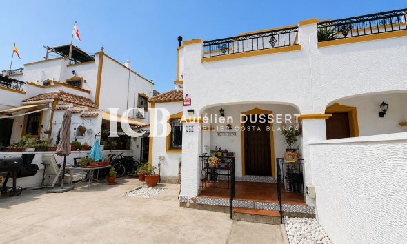 Maison mitoyenne - Revente - Vistabella Golf -
                Vistabella