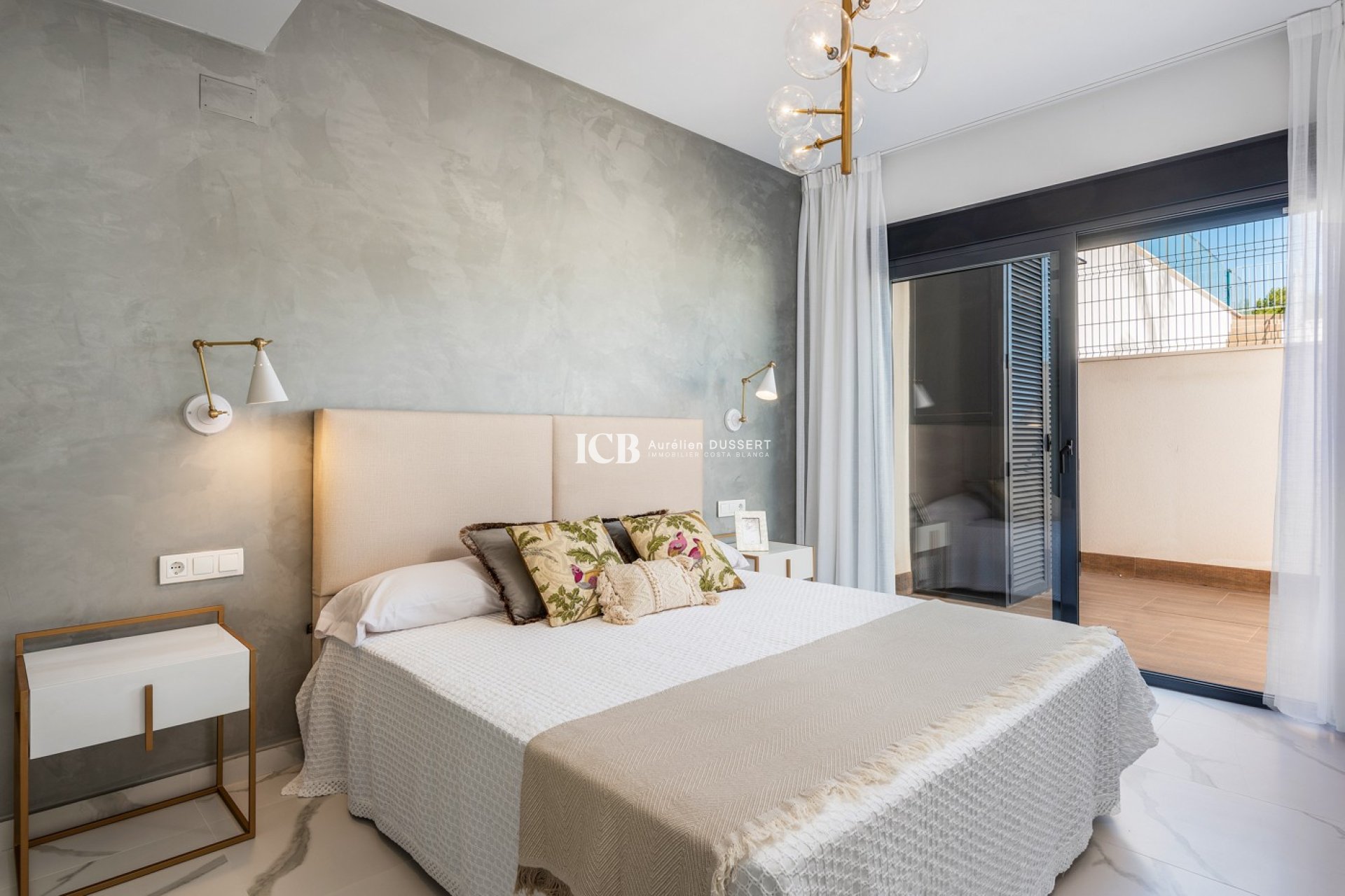 Obra nueva - Apartamento / piso -
San Miguel de Salinas