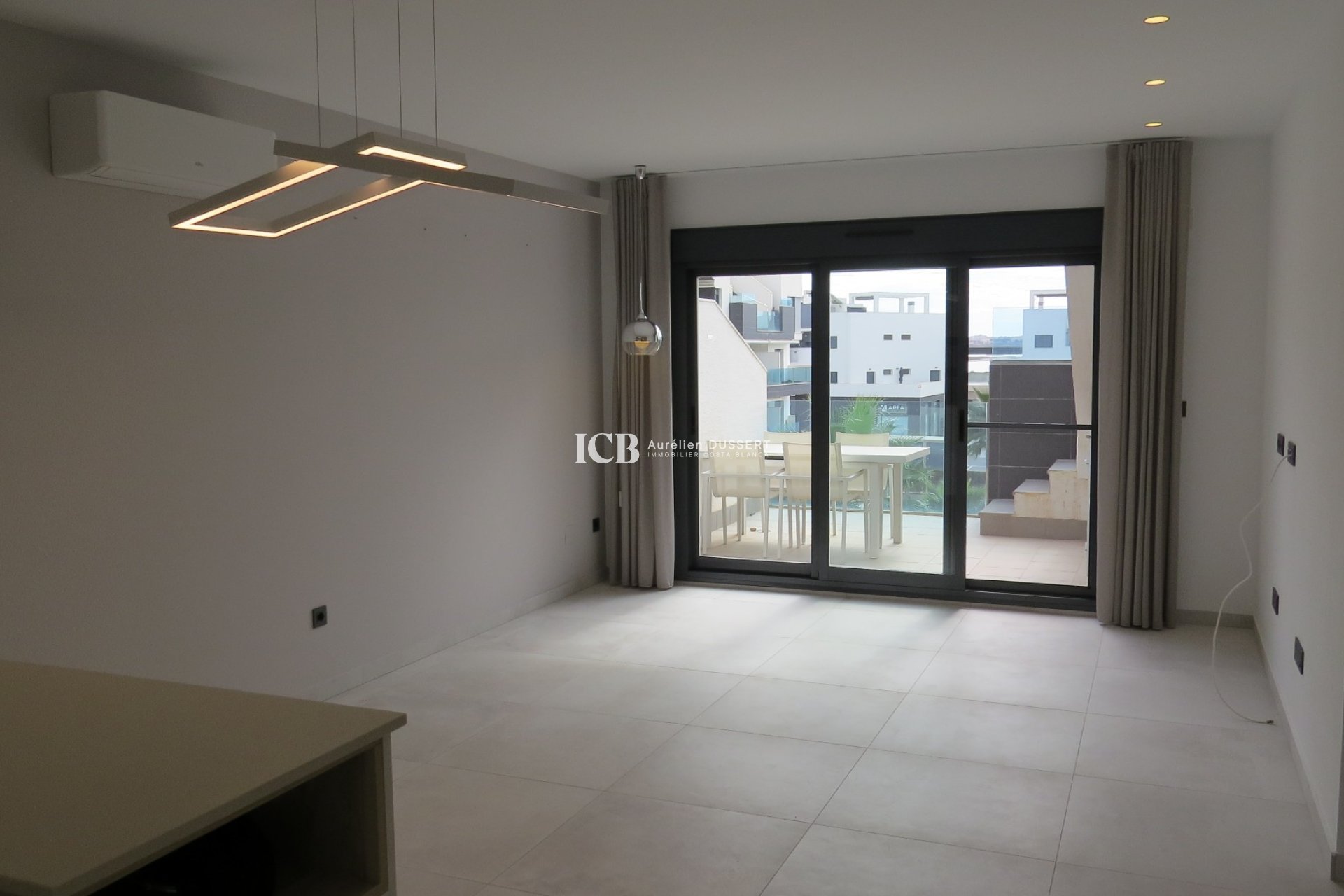 Resale - Apartment / flat -
Guardamar del Segura - El Raso