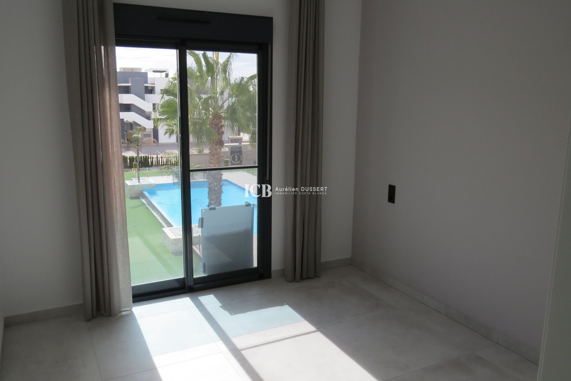 Resale - Apartment / flat -
Guardamar del Segura - El Raso