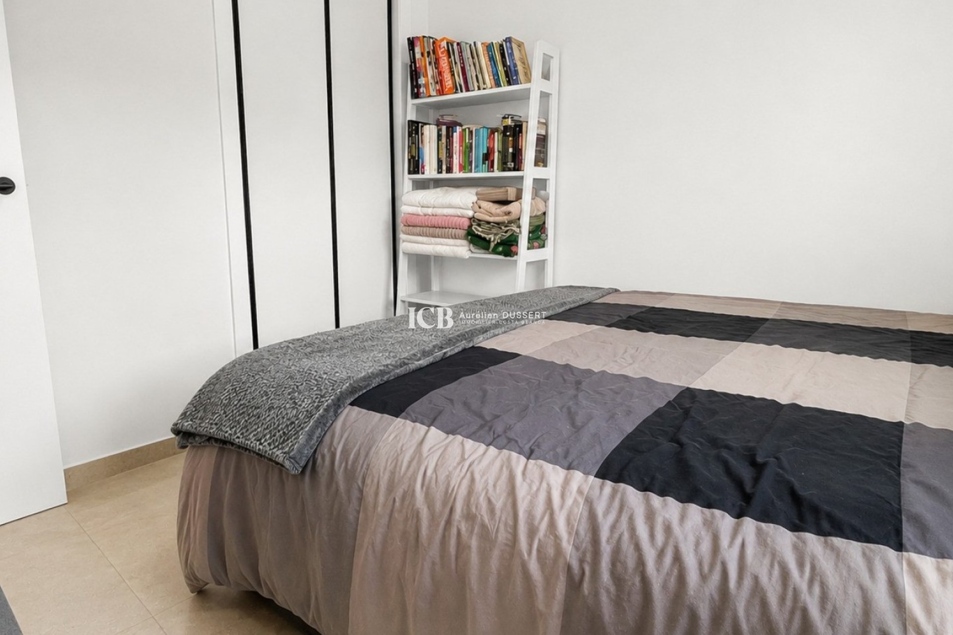 Resale - Apartment / flat -
Guardamar del Segura - EL RASO