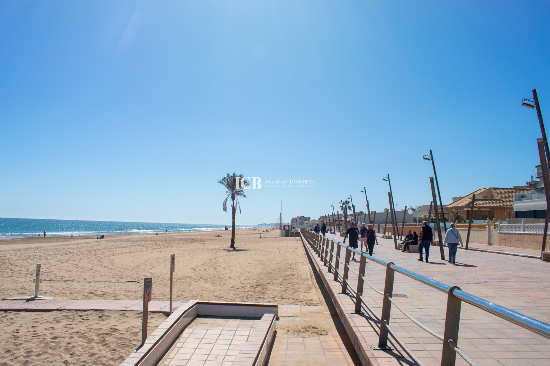 Resale - Apartment / flat -
Guardamar del Segura - Guardamar Playa