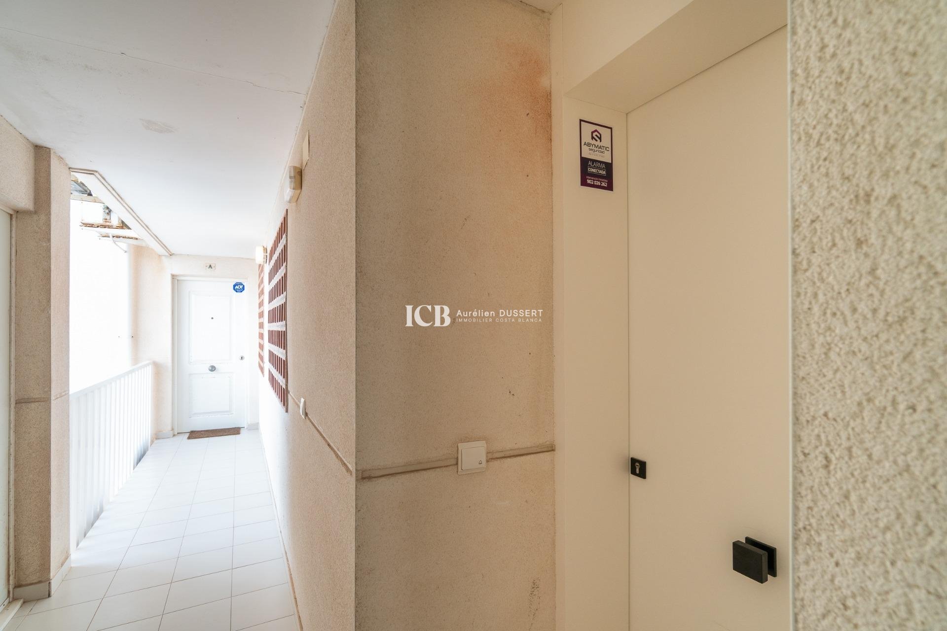 Resale - Apartment / flat -
Guardamar del Segura - Puerto Deportivo