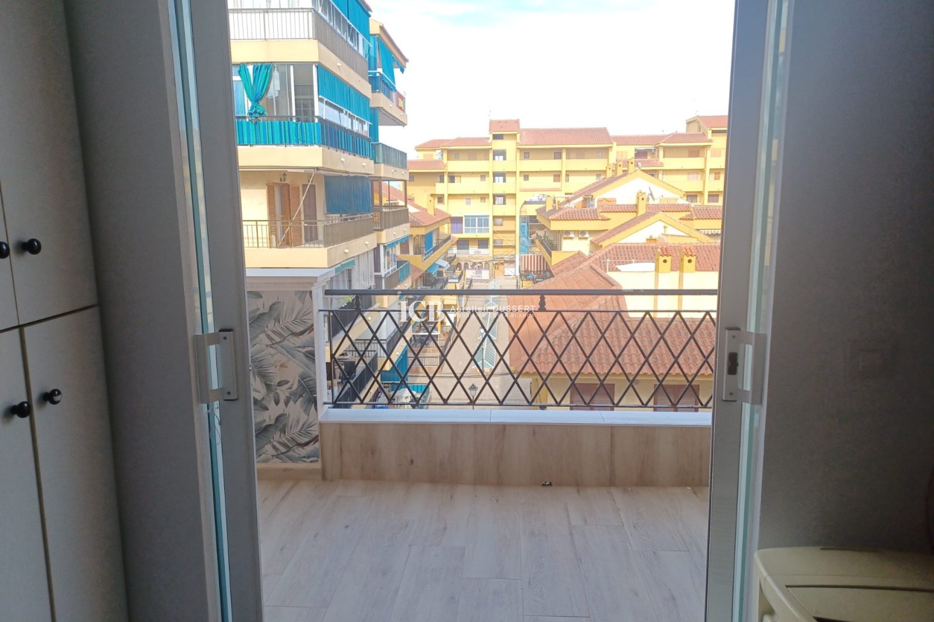 Resale - Apartment / flat -
La Mata - Playa la Mata