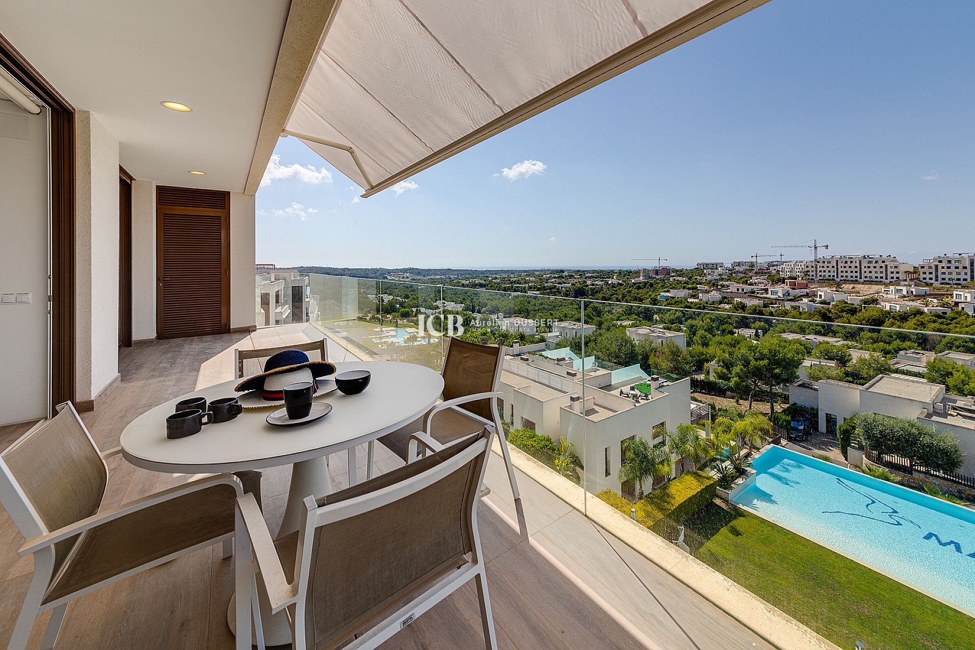 Resale - Apartment / flat -
Las Colinas Golf - Las Colinas Golf and Country Club