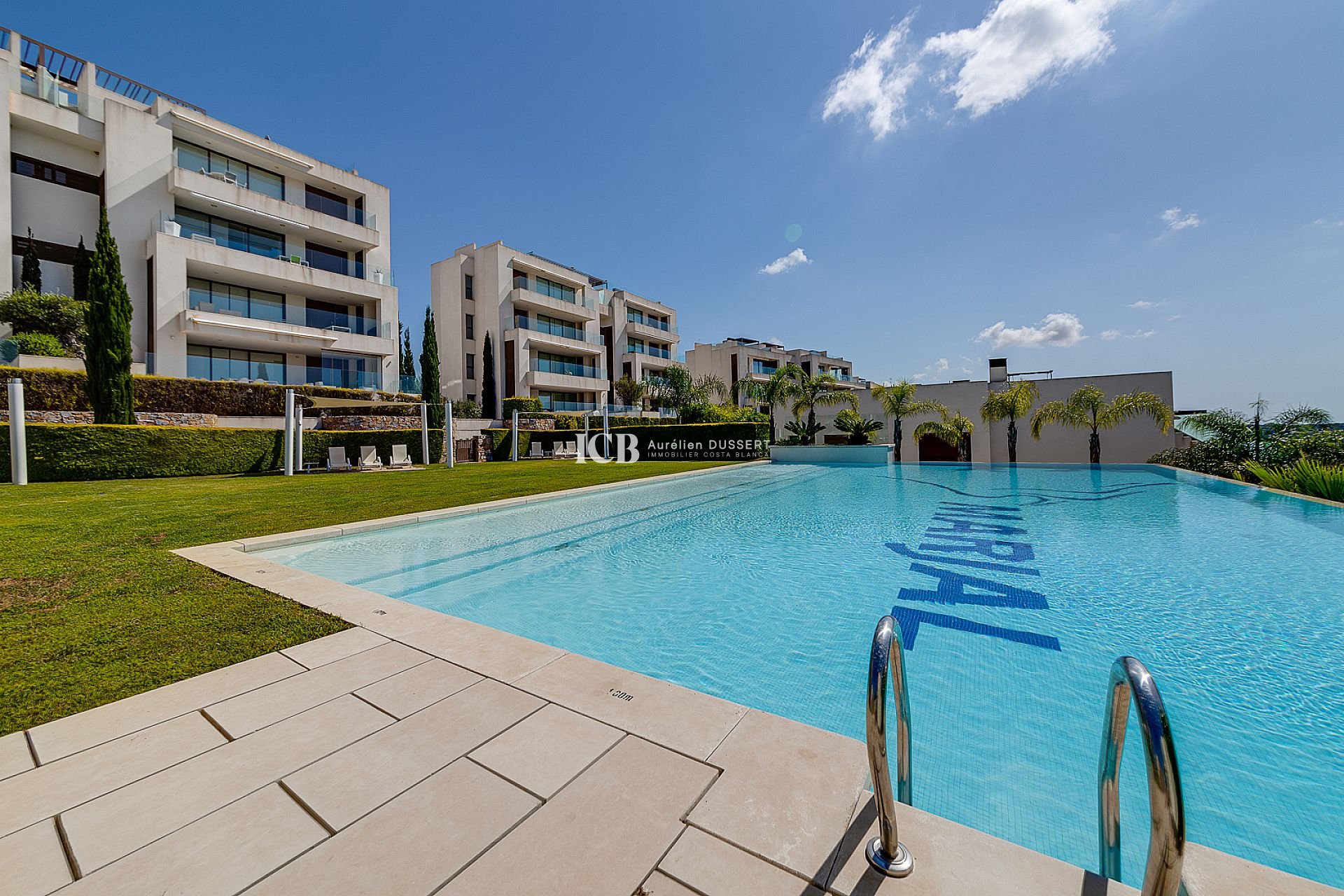 Resale - Apartment / flat -
Las Colinas Golf - Las Colinas Golf and Country Club