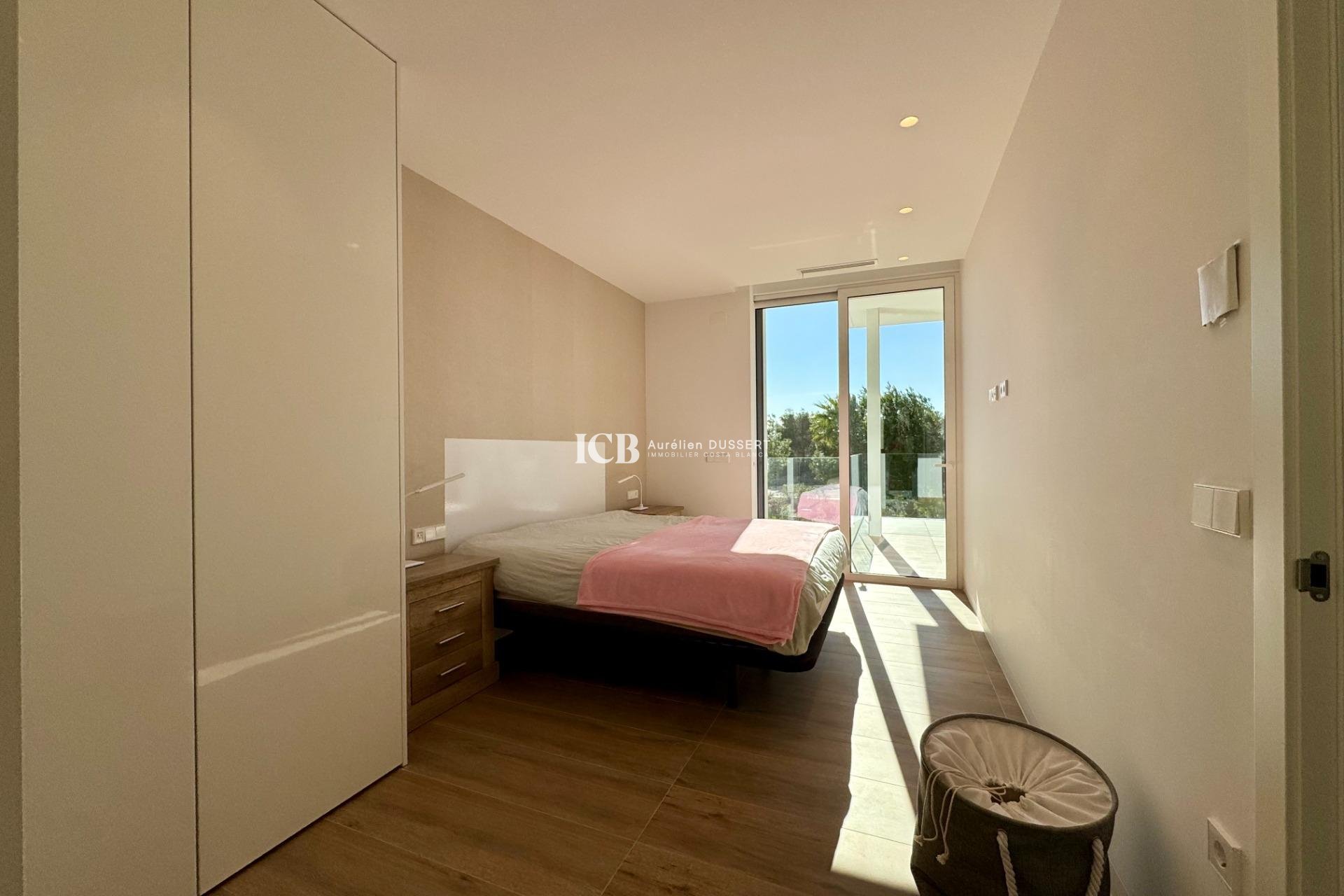 Resale - Apartment / flat -
Las Colinas Golf