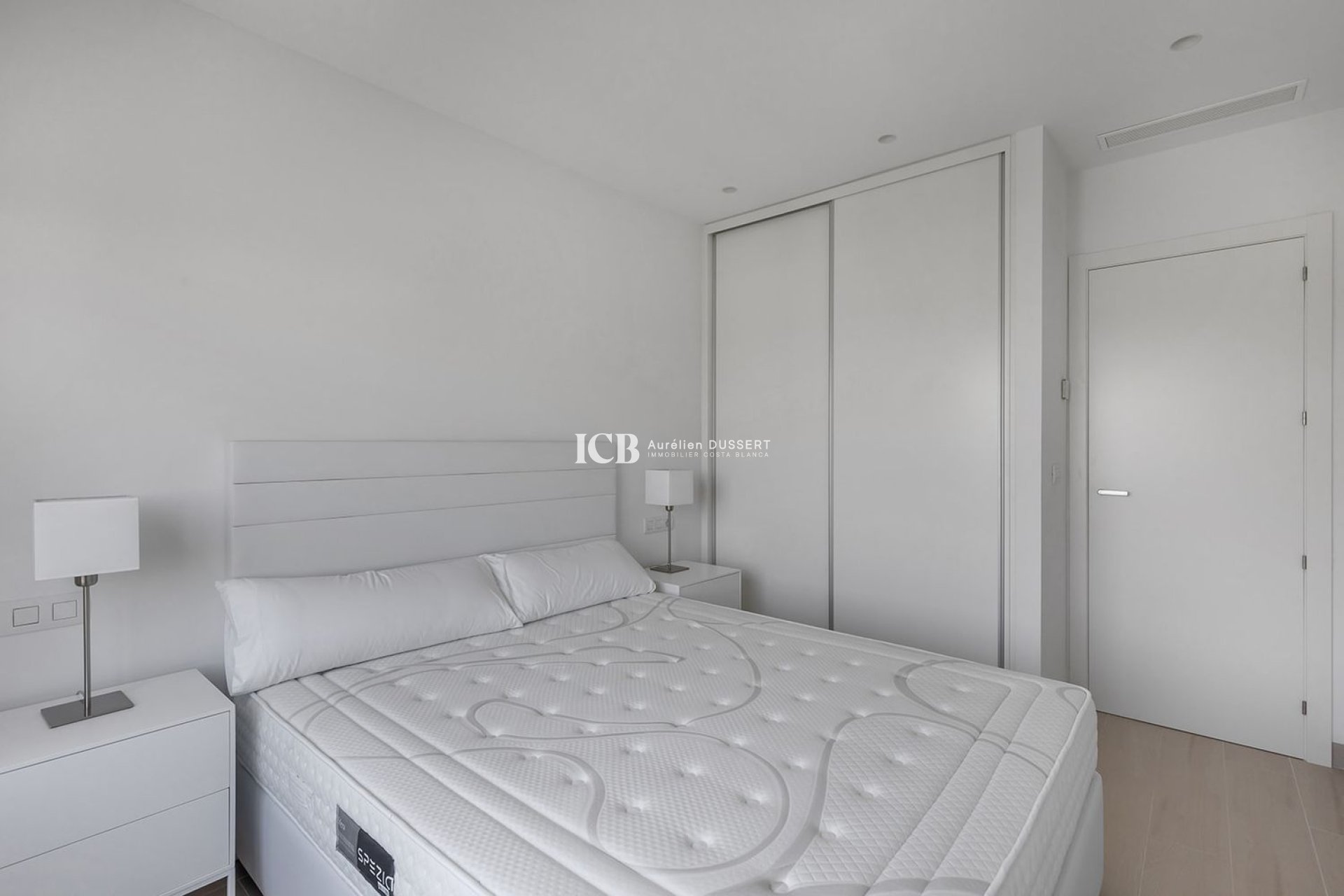 Resale - Apartment / flat -
Las Colinas Golf