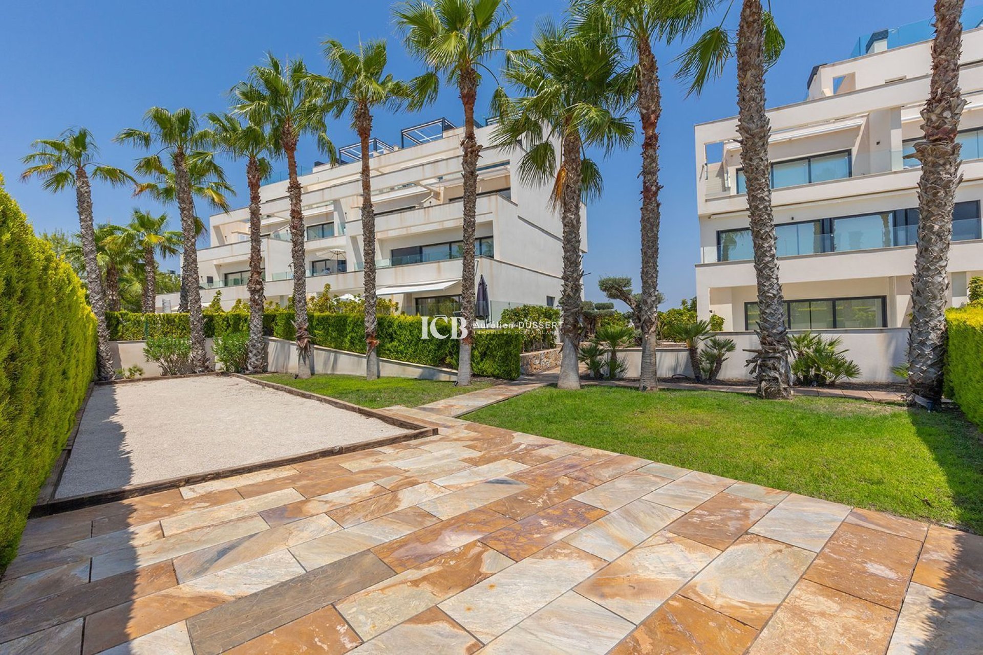 Resale - Apartment / flat -
Las Colinas Golf