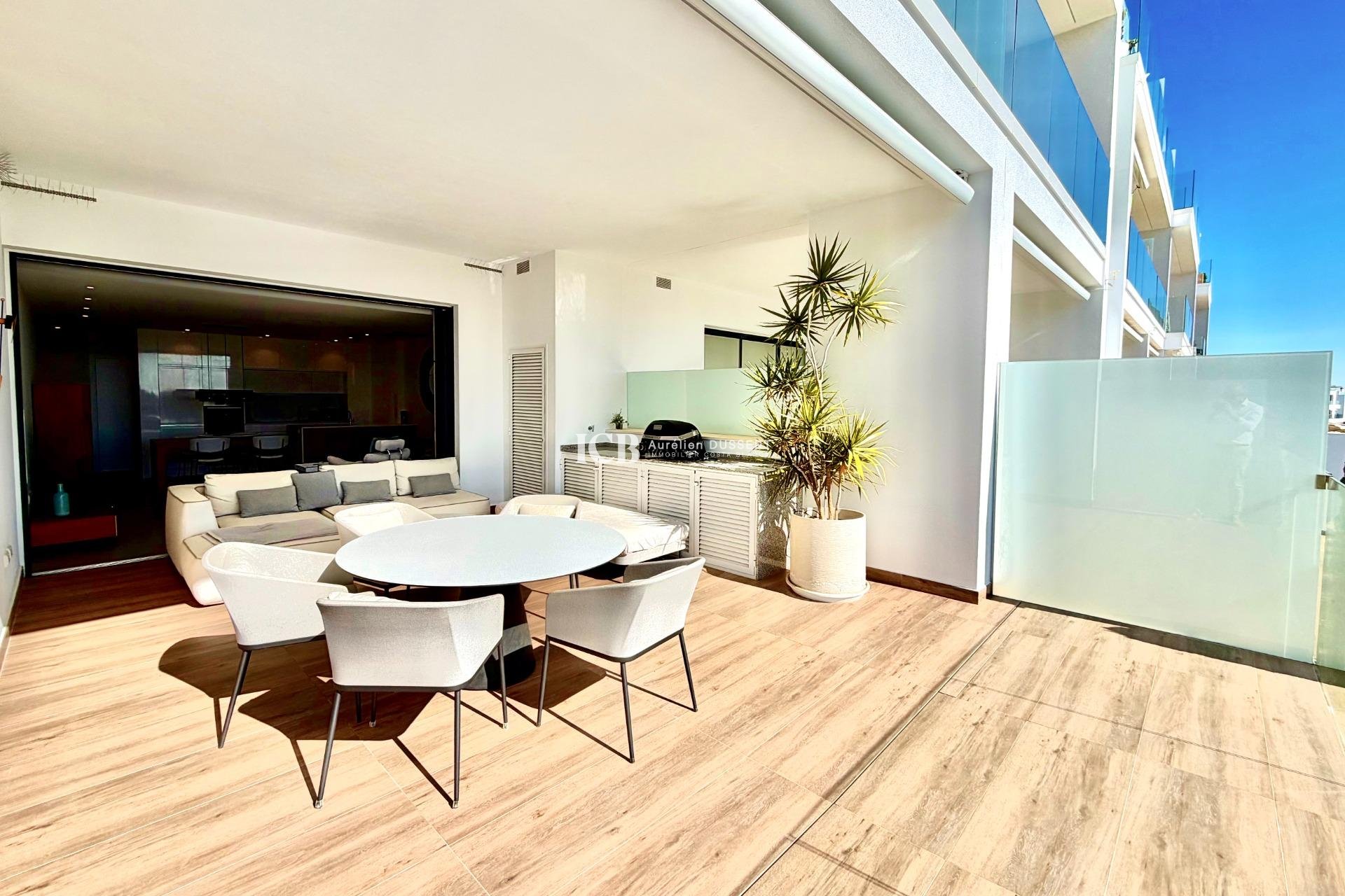 Resale - Apartment / flat -
Las Colinas Golf