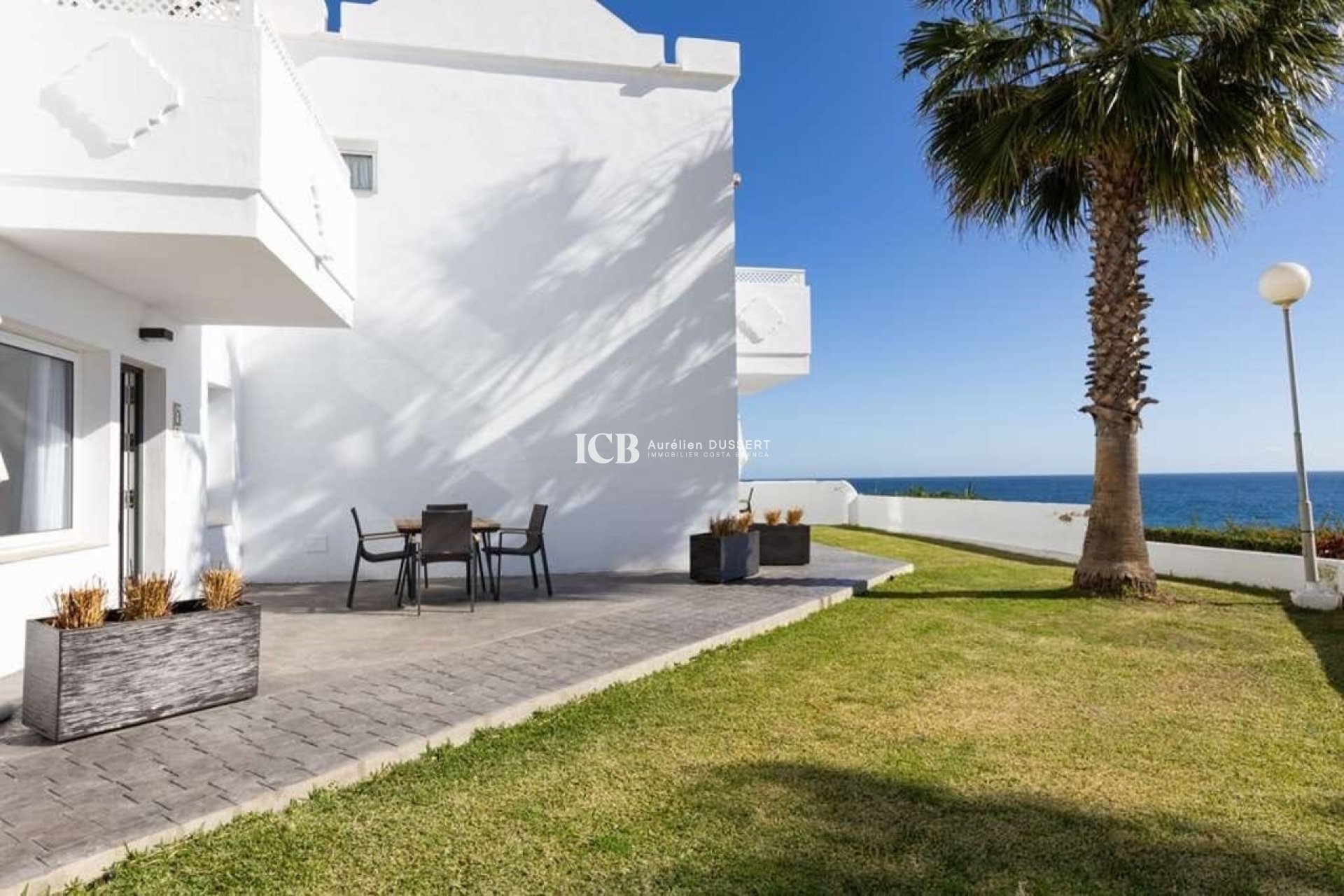 Resale - Apartment / flat -
Mijas Costa