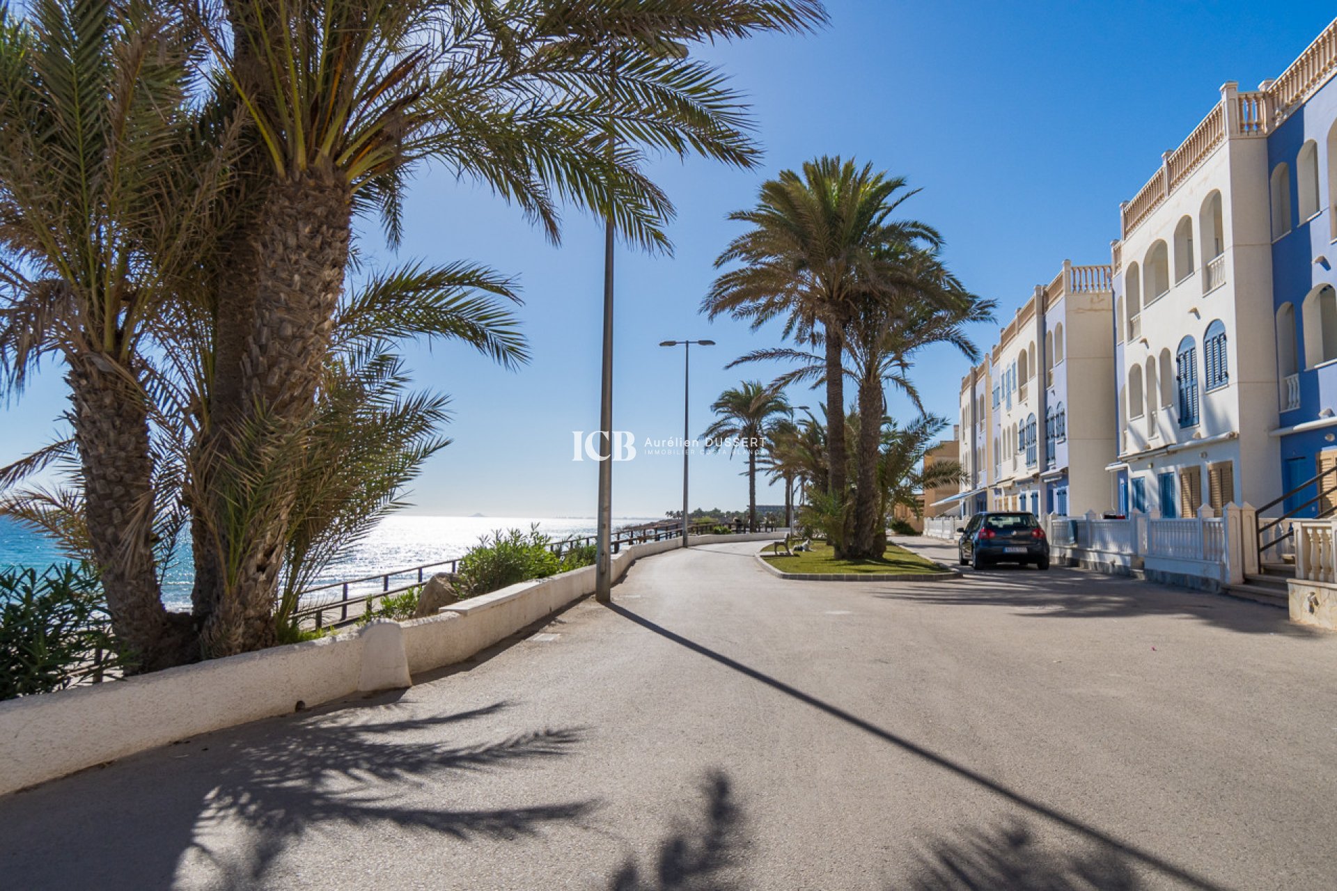 Resale - Apartment / flat -
Mil Palmeras - Beach