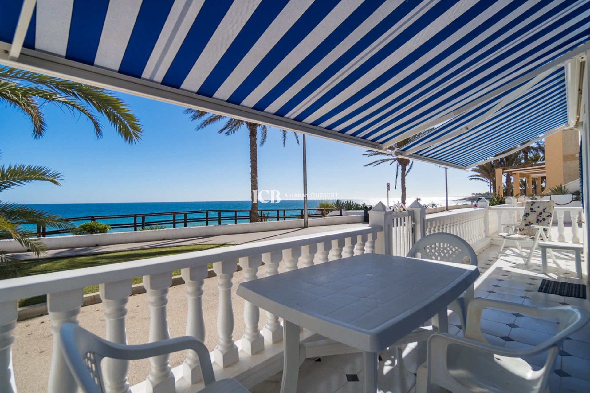 Resale - Apartment / flat -
Mil Palmeras - Beach