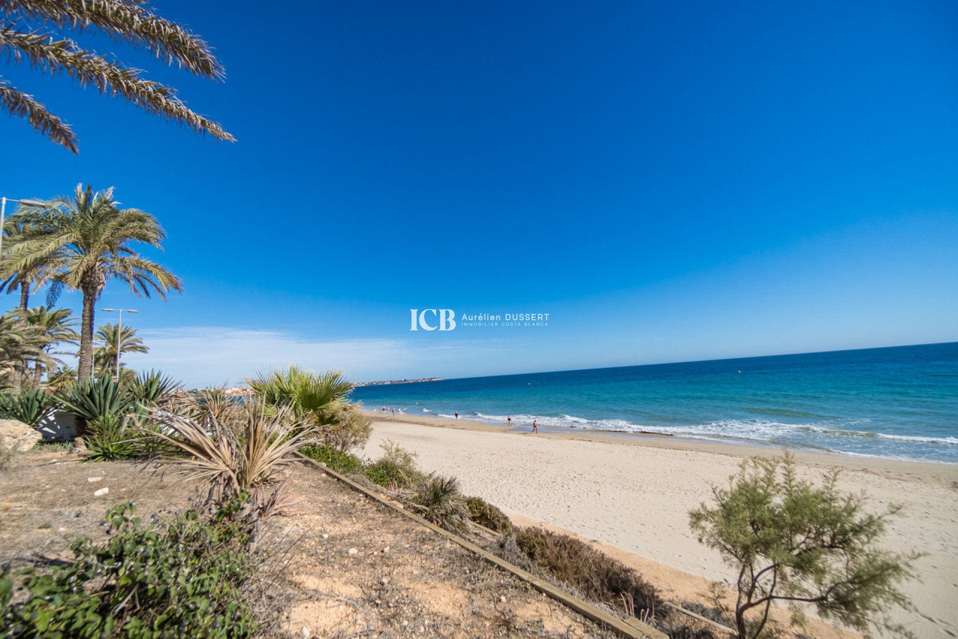 Resale - Apartment / flat -
Mil Palmeras - Beach