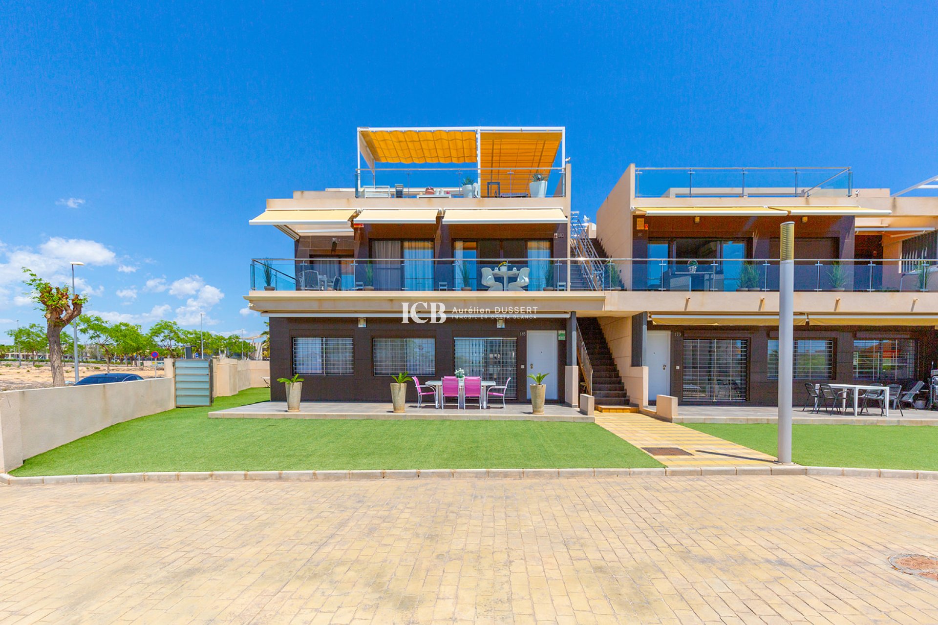 Resale - Apartment / flat -
Mil Palmeras