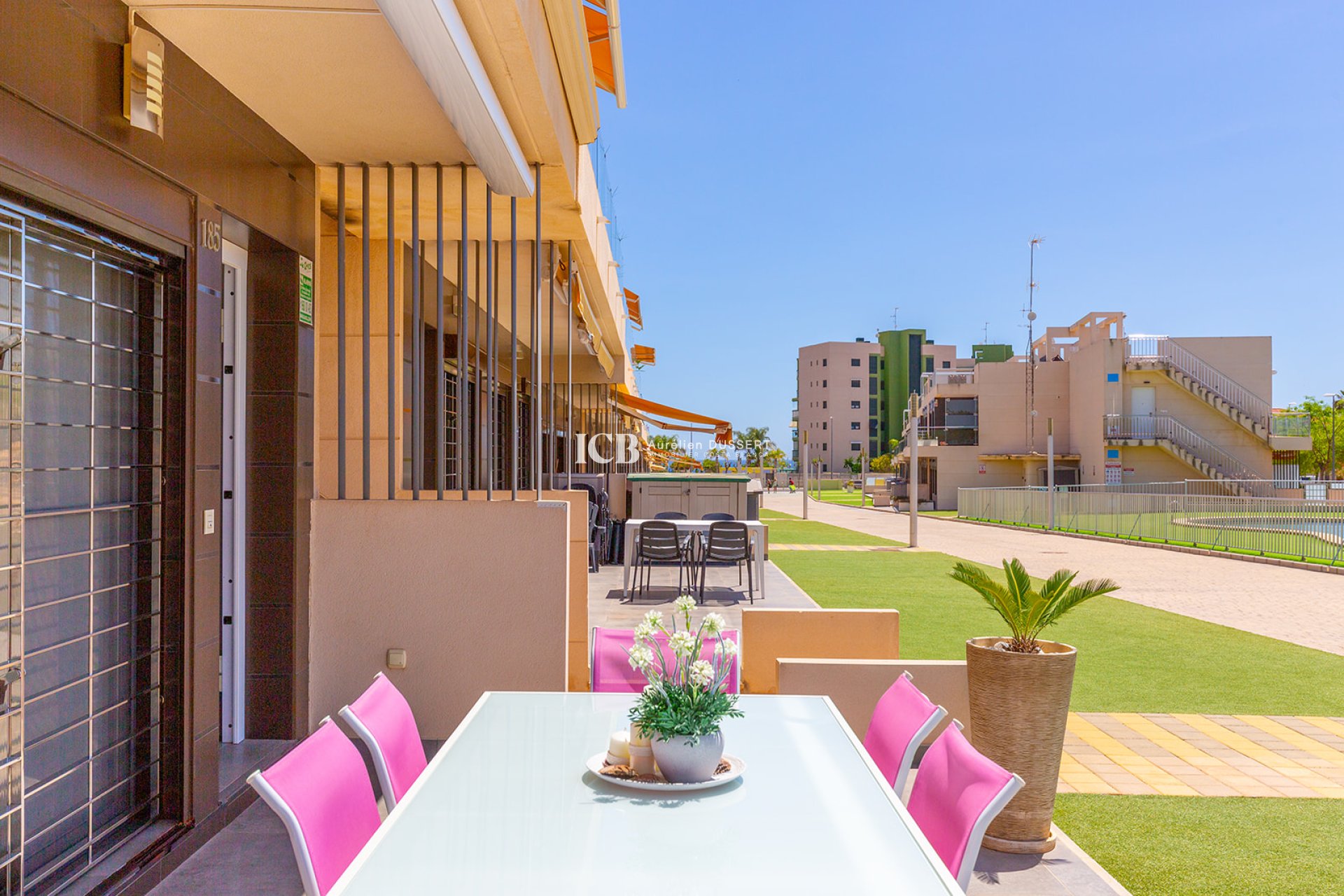 Resale - Apartment / flat -
Mil Palmeras