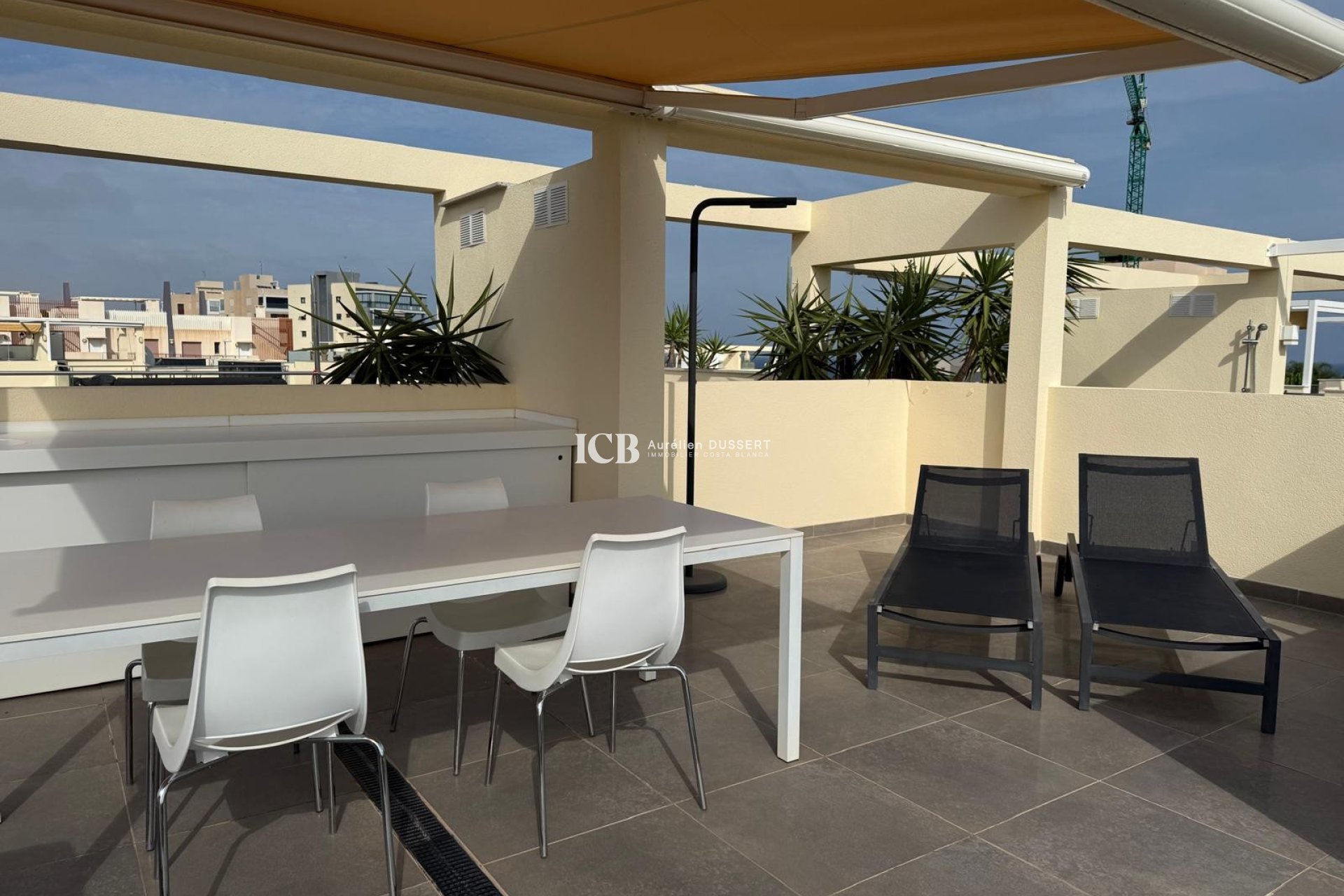 Resale - Apartment / flat -
Mil Palmeras