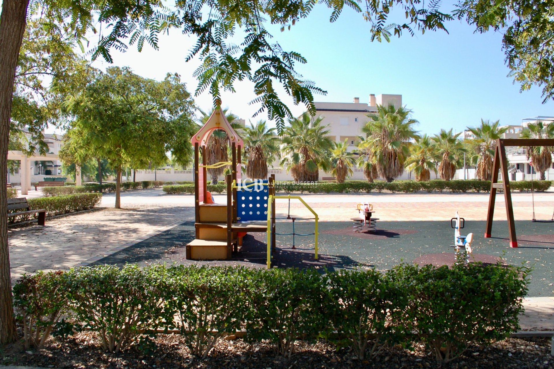 Resale - Apartment / flat -
Mil Palmeras
