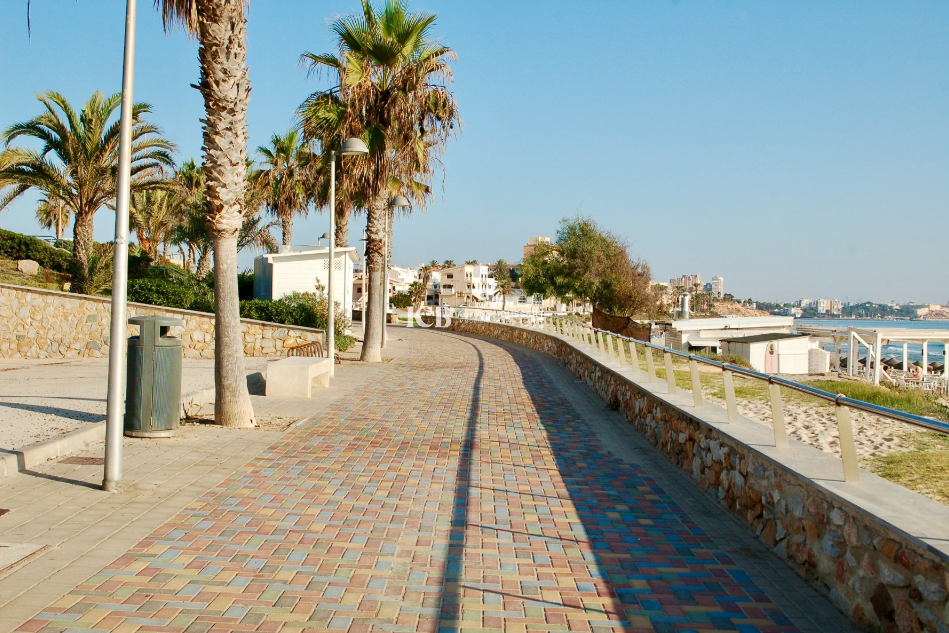 Resale - Apartment / flat -
Mil Palmeras