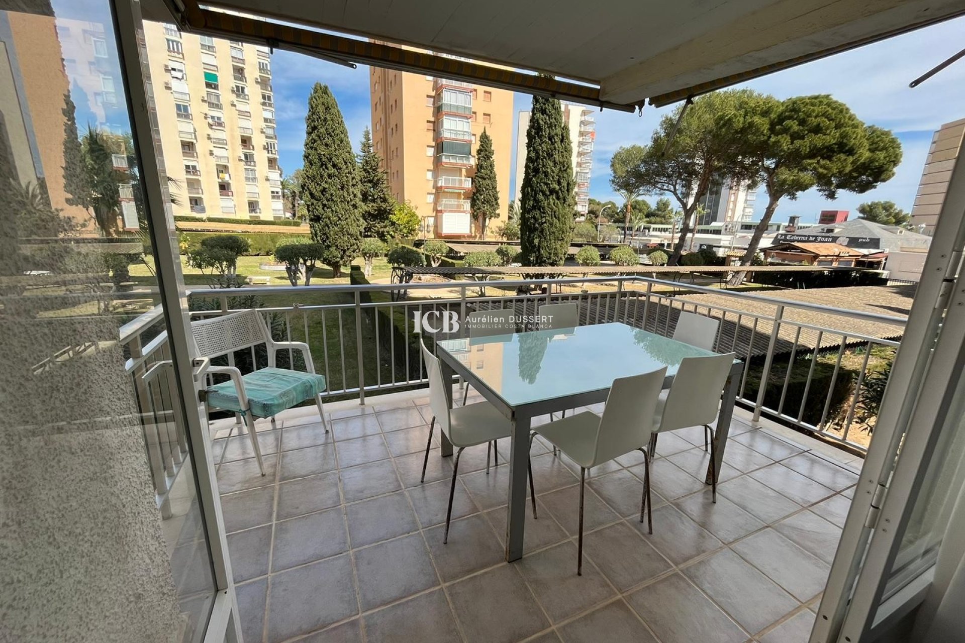 Resale - Apartment / flat -
Orihuela Costa - Campoamor