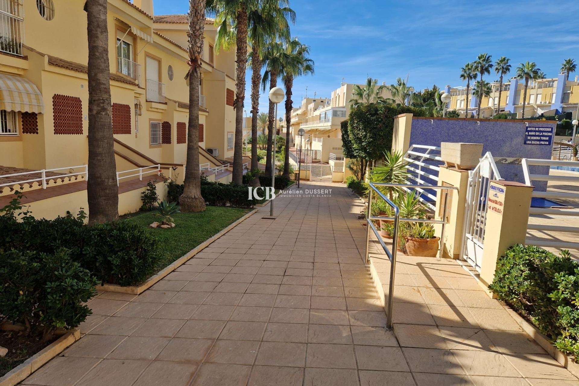 Resale - Apartment / flat -
Orihuela Costa - Campoamor