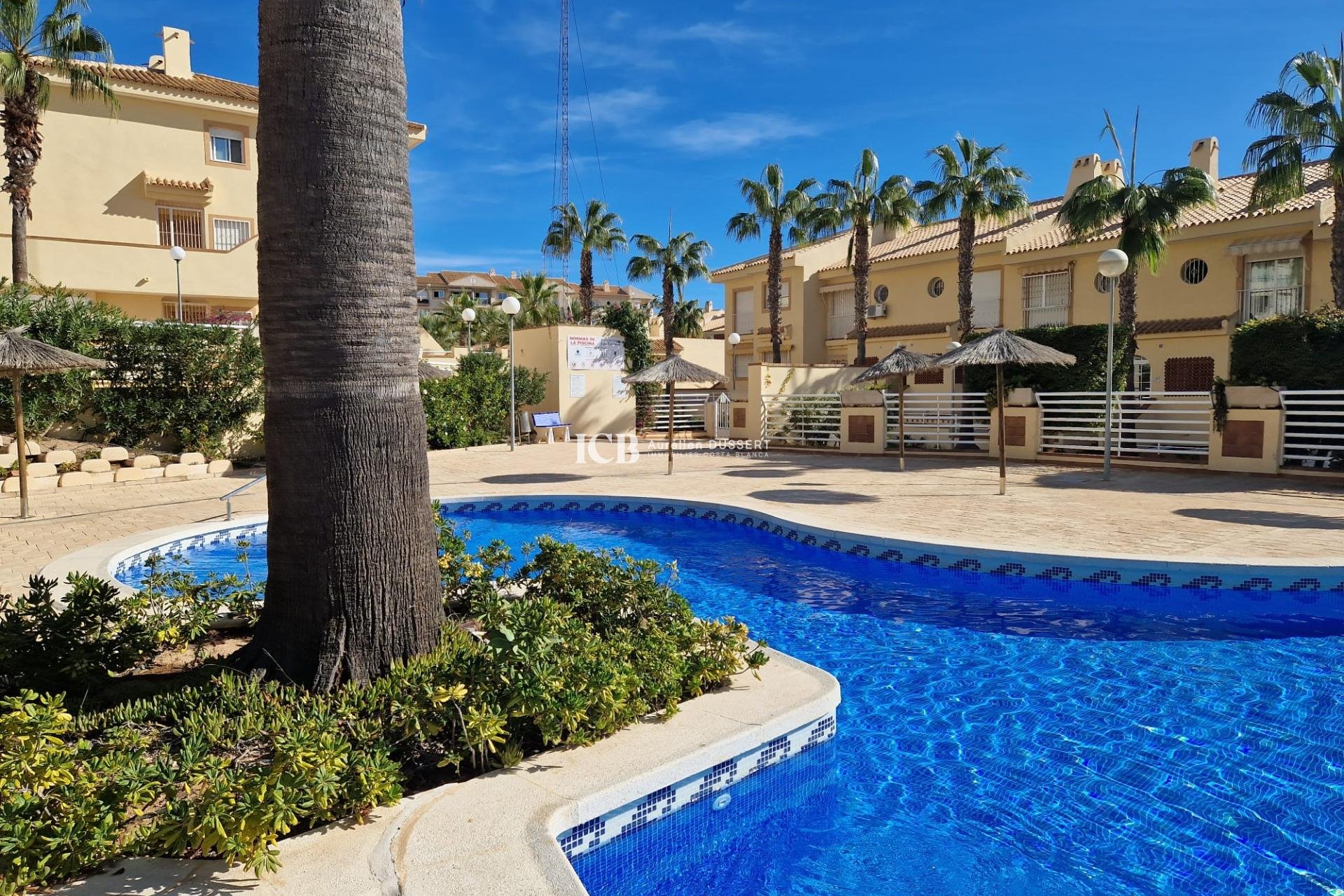 Resale - Apartment / flat -
Orihuela Costa - Campoamor