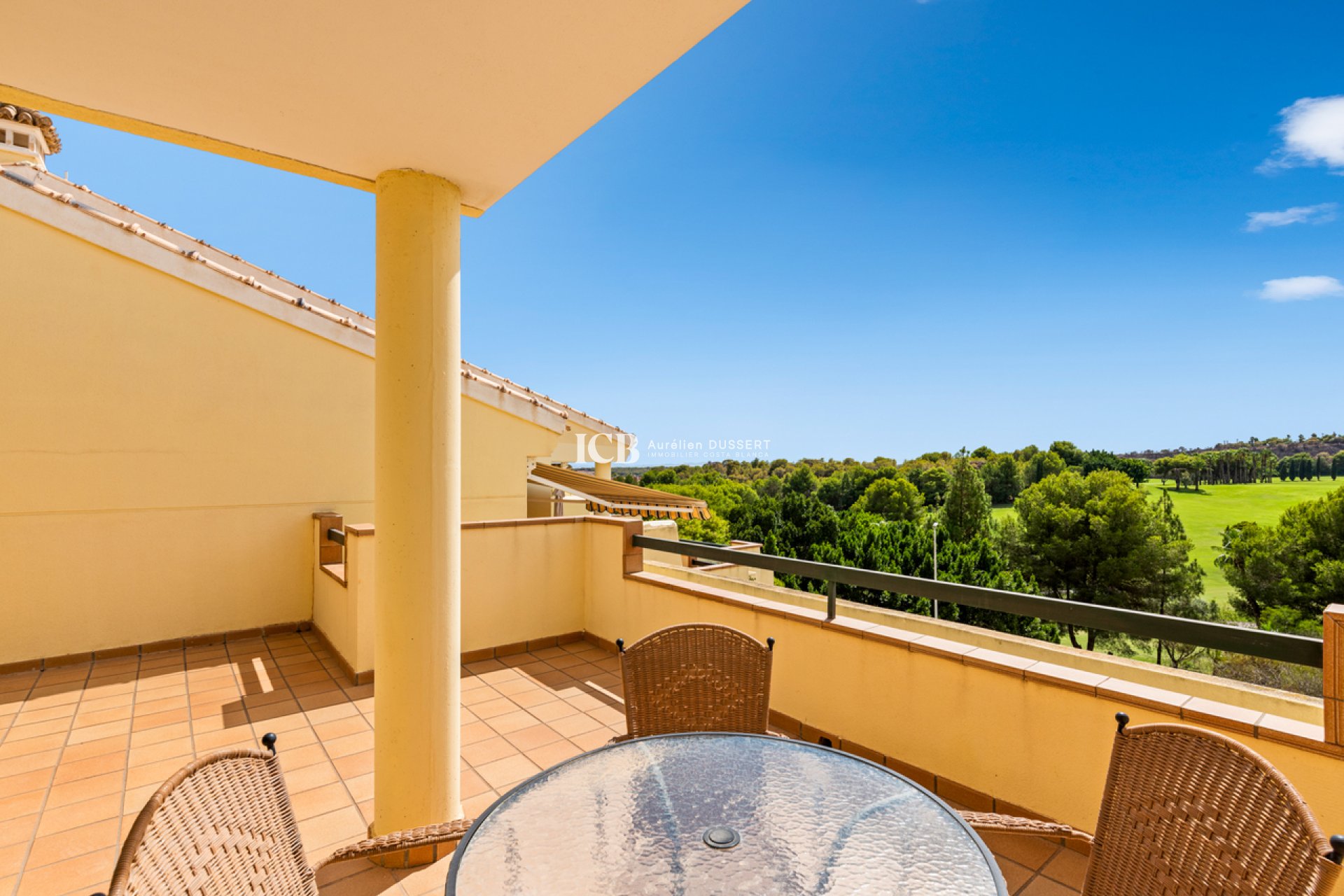 Resale - Apartment / flat -
Orihuela Costa - Campoamor