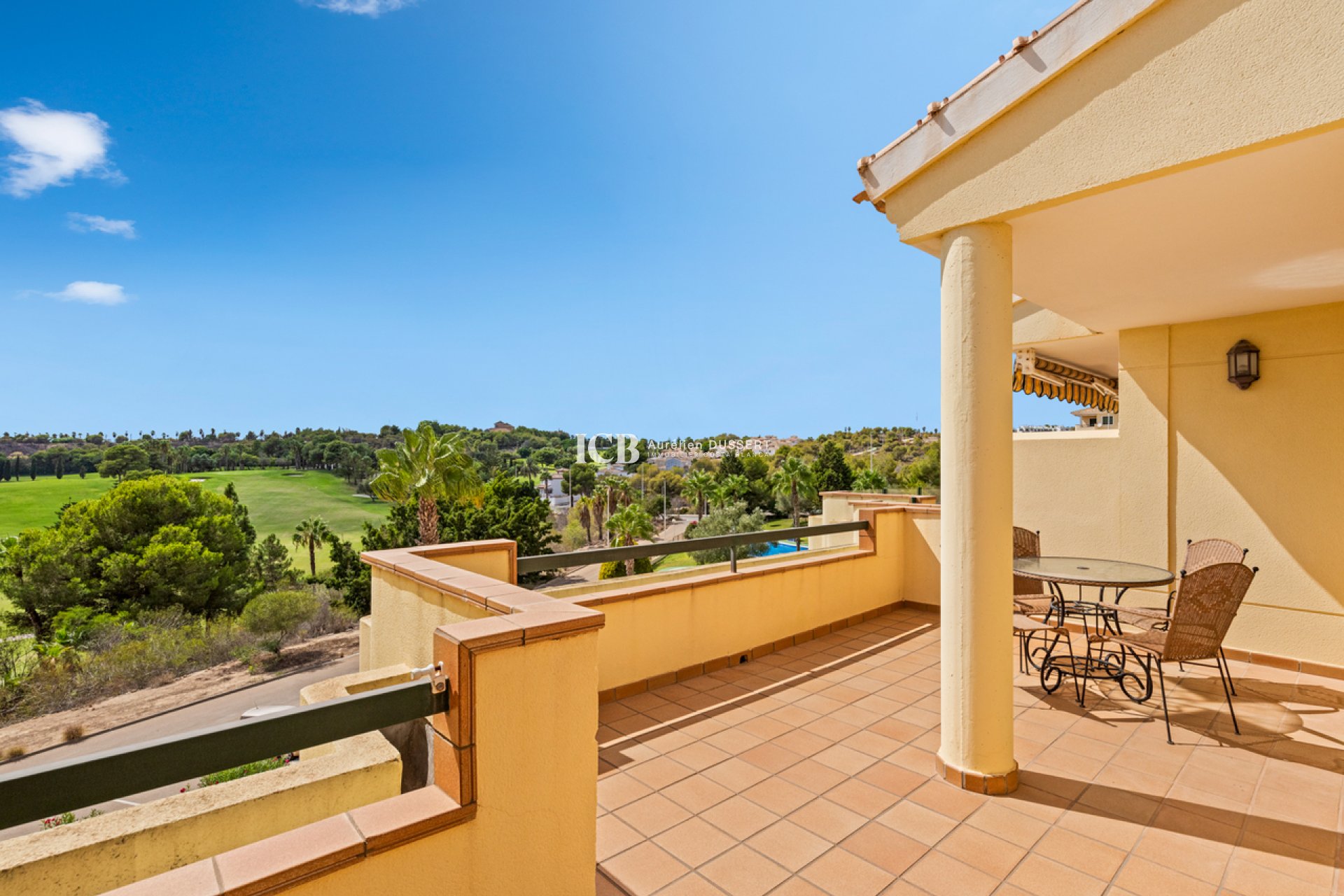 Resale - Apartment / flat -
Orihuela Costa - Campoamor