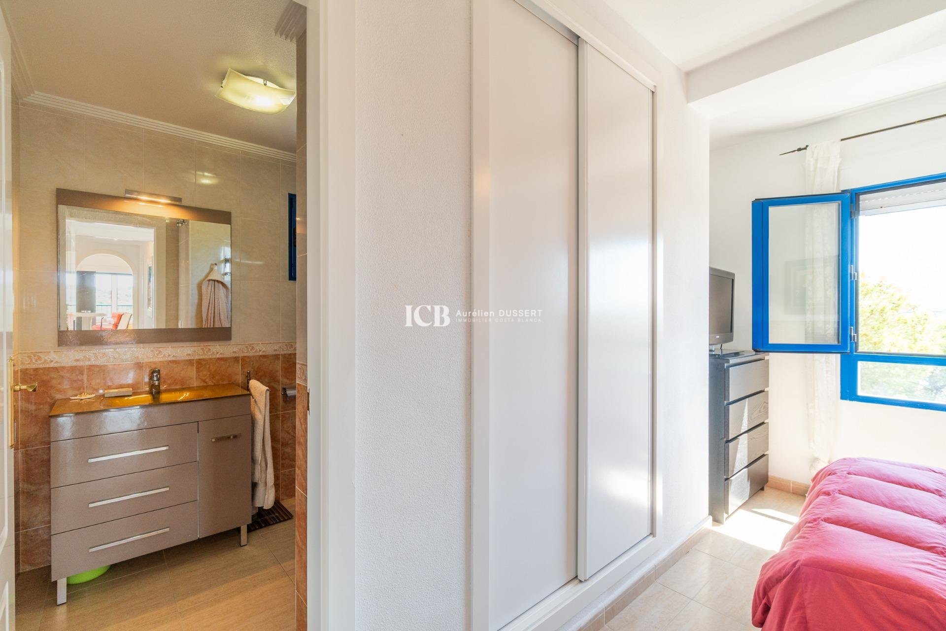 Resale - Apartment / flat -
Orihuela Costa - Campoamor