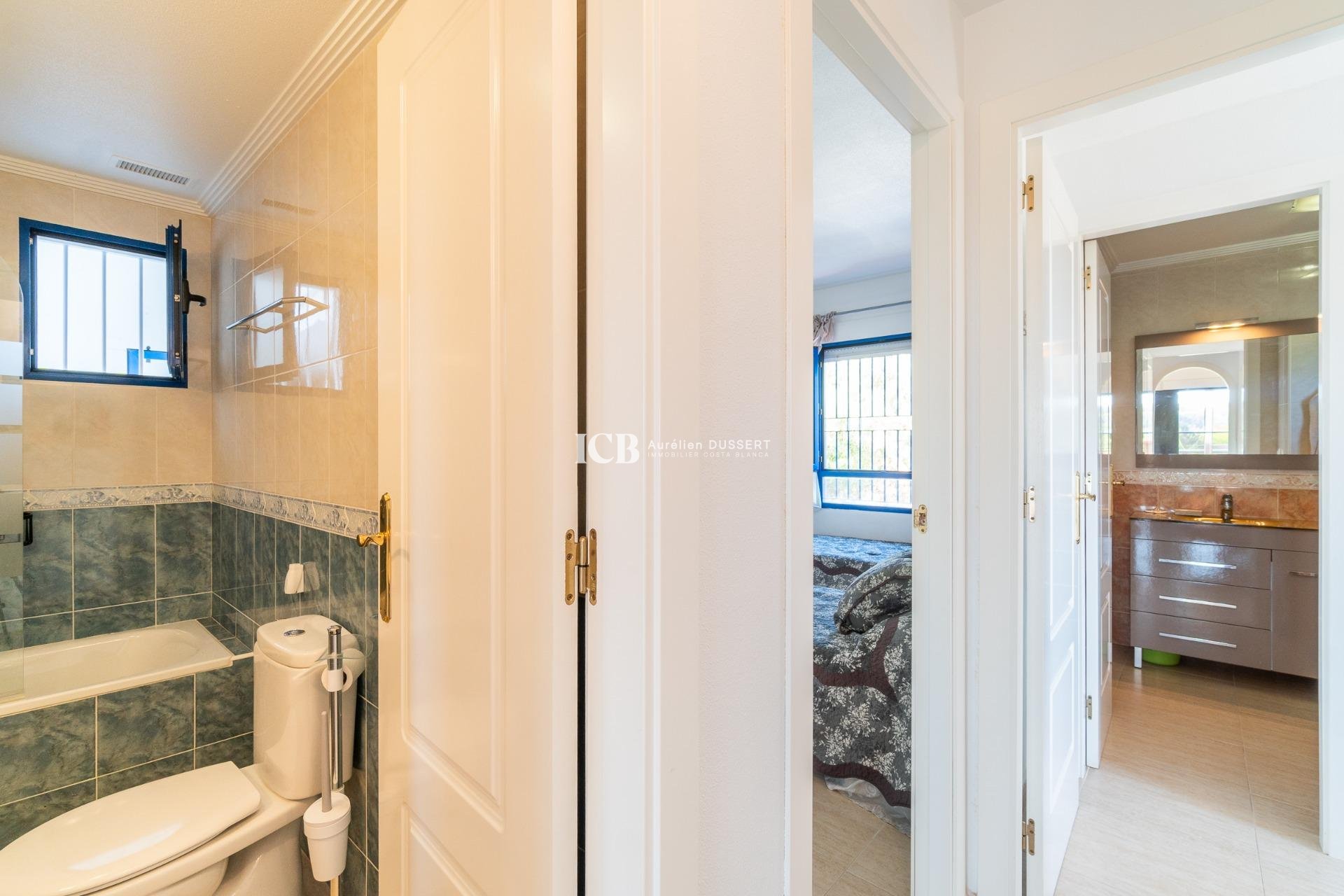 Resale - Apartment / flat -
Orihuela Costa - Campoamor