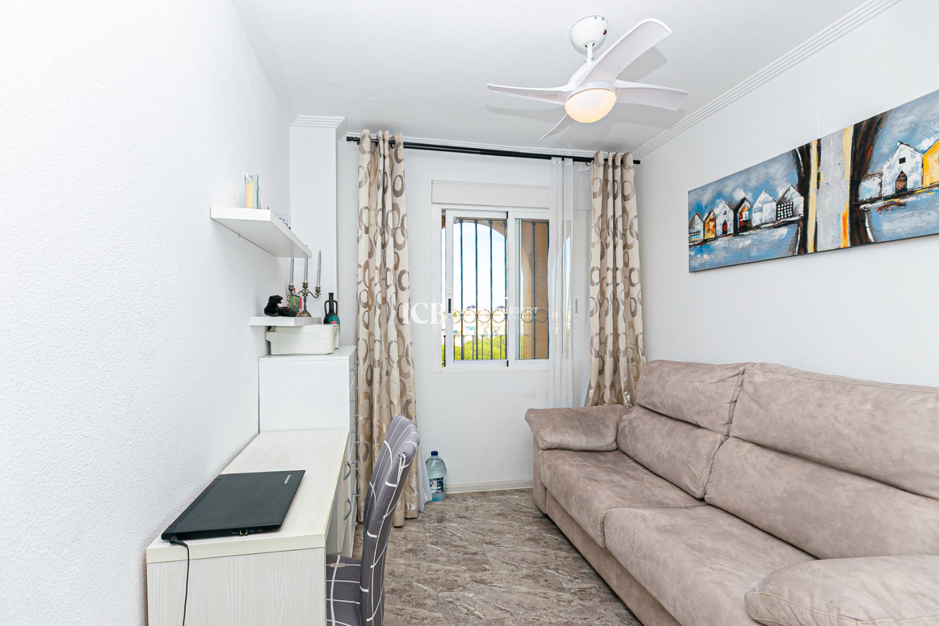 Resale - Apartment / flat -
Orihuela Costa - La Zenia