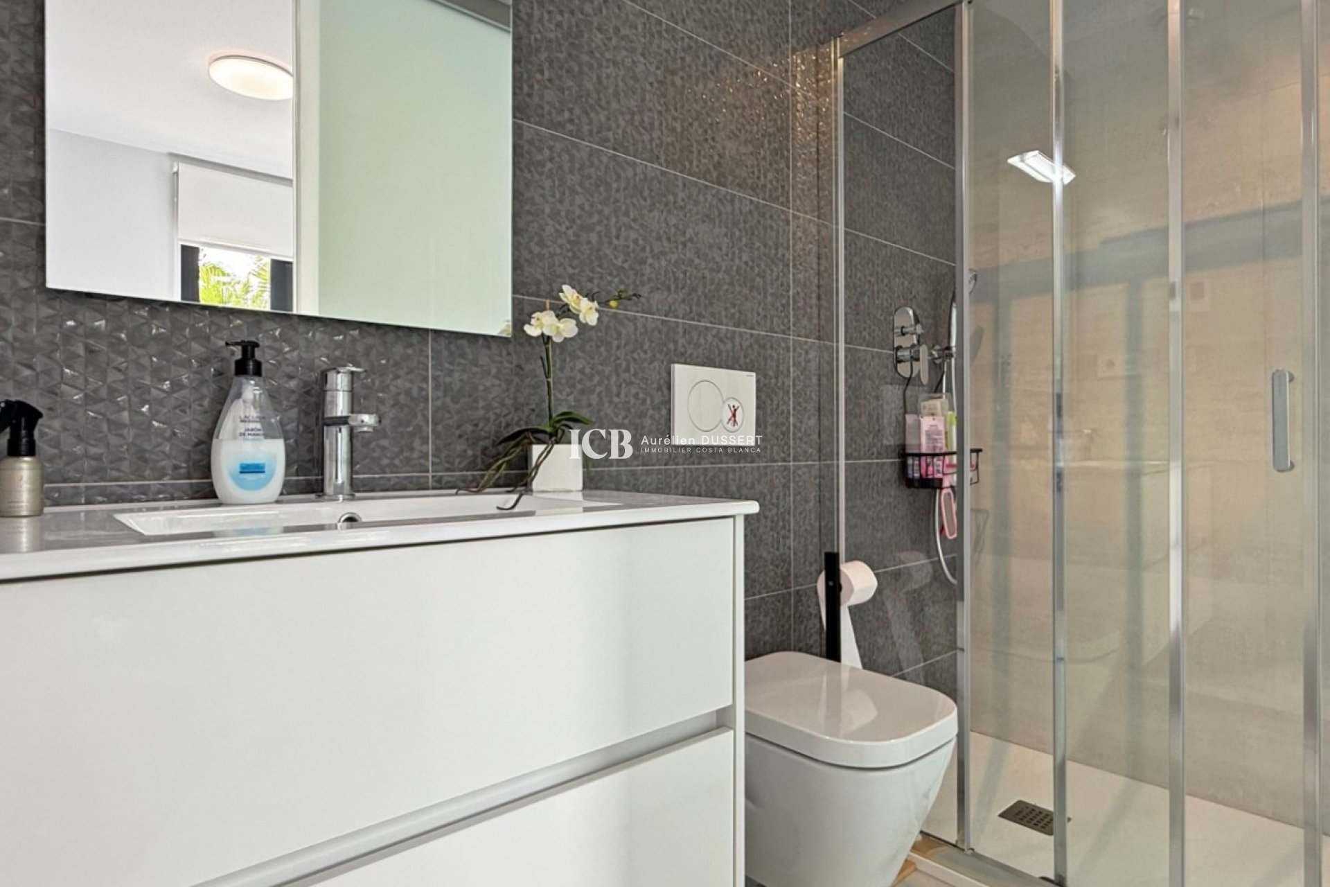 Resale - Apartment / flat -
Orihuela Costa - Los Almendros-La Florida