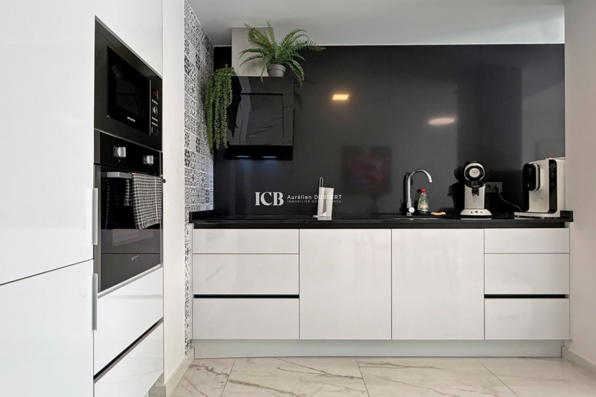 Resale - Apartment / flat -
Orihuela Costa - Los Almendros-La Florida